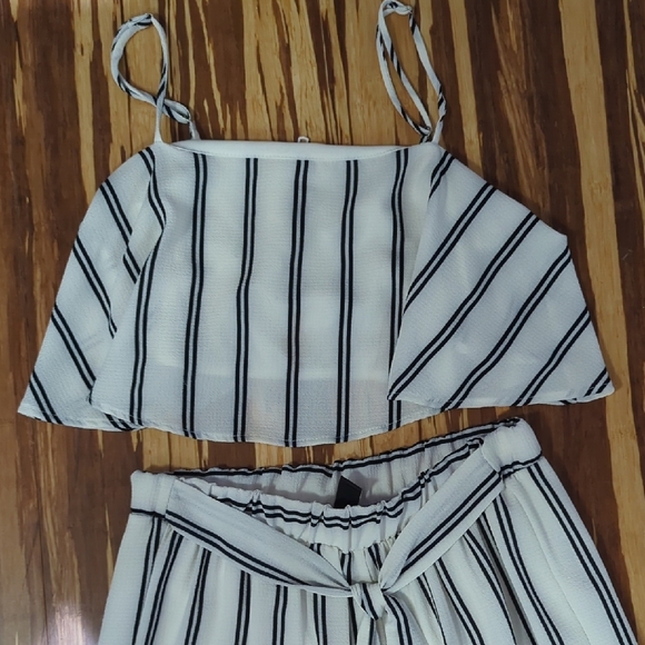 Windsor Striped White and Black Crop Top and Palazzo Pant Set - Picture 2 of 8